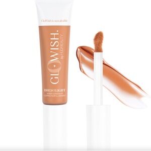 Huda Beauty GloWish Bright Light Hydrating Concealer in 09 Extra Tan